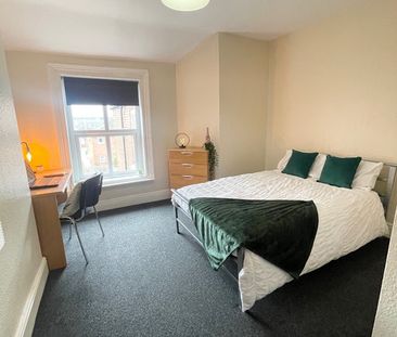 135 West Parade - Photo 4