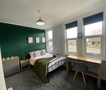 Beechwood Crescent (room 2), Burley, Leeds - Photo 4