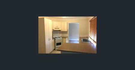 Family Home with Side Access! - Photo 2