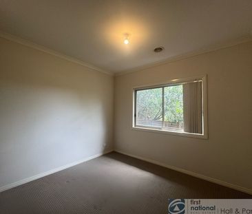 6a Grove End Road, Endeavour Hills - Photo 4