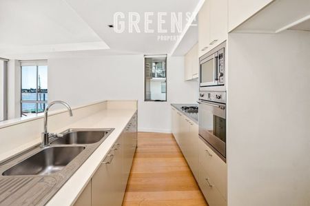 201/7 Honeysuckle Drive, Newcastle NSW 2300 - Photo 4