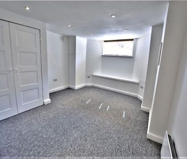 1 Bedroom Apartment To Let - Photo 2
