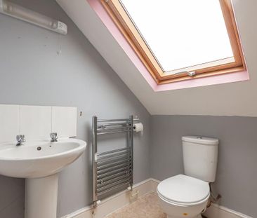 2 bedroom maisonette to rent - Photo 6