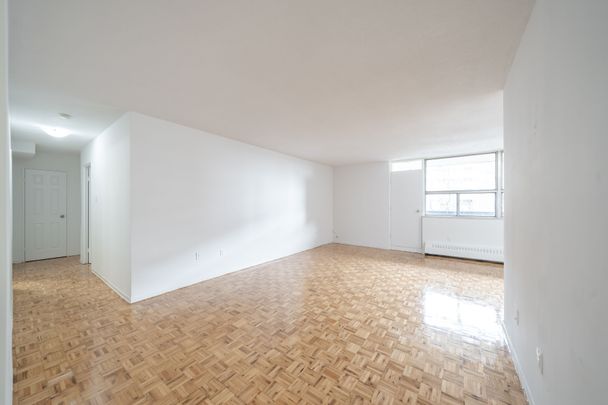 For Lease - 5 Glamorgan Avenue Unit# 313, Toronto, Ontario - Photo 1