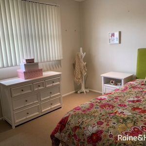 Single Level Family Home - Photo 2