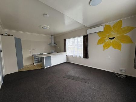 Spacious Two Bedroom Unit - Photo 5
