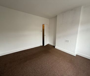 2 bed Terraced - To Let - Photo 5