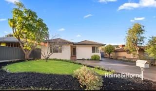 Family Home Located in the Adelaide Foothills - Photo 2