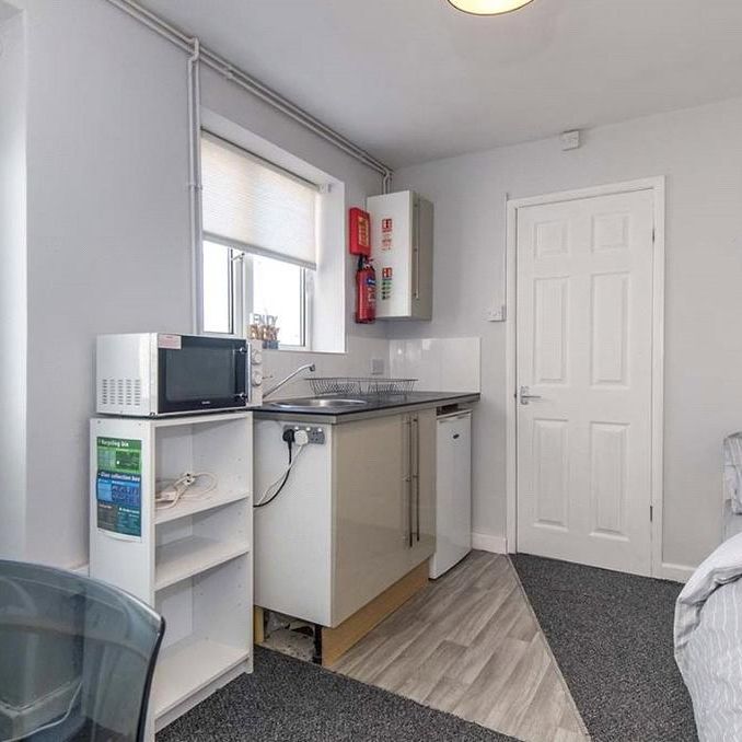 1 bedroom property to rent - Photo 1