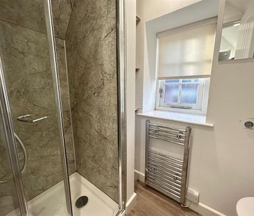 Market Place - Photo 5