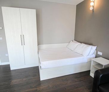 Studio to rent - Photo 5