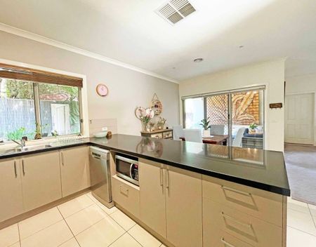 Where Space, Style, and Serenity Align - Photo 3