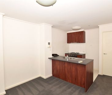 511/668 Bourke Street - Photo 1