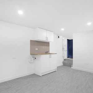 Studio in prime location- Access via Ryedale lane - Photo 2