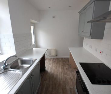 2 bedroom terraced house to rent - Photo 5