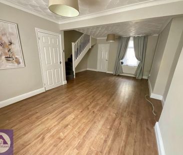 3 bedroom terraced house to rent - Photo 4