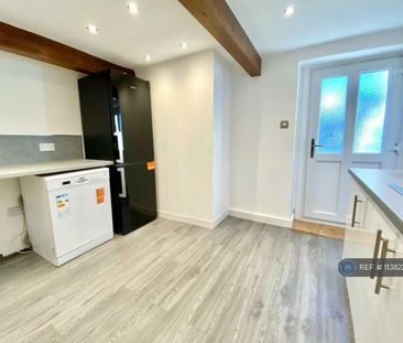 2 bedroom detached house to rent - Photo 4