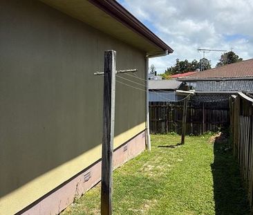 Close to Middlemore and Train Station - Photo 1