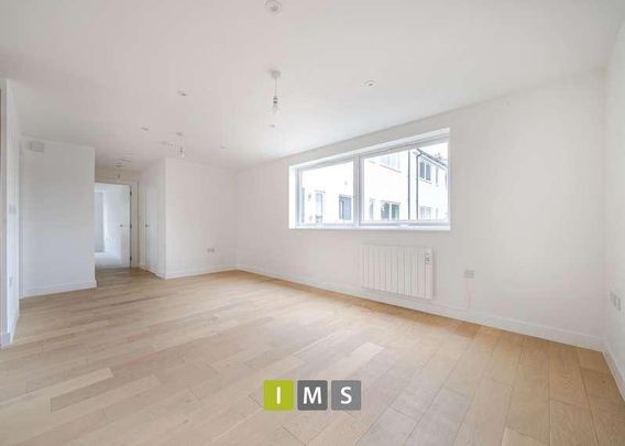 Kingsclere Road, Bicester, OX26 - Photo 1