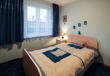 Do wynajęcia dom w Otwocku, blisko stacji PKP/SKM - Zdjęcie 2