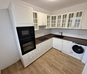 Pronájem bytu 2+1 45 m² - Photo 2