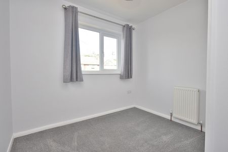 3 bedroom semi detached house to rent, - Photo 5