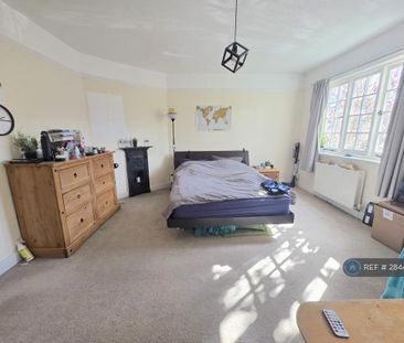 1 bedroom in a house share to rent - Photo 3