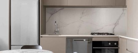 2 Bedrooms Furnished - Lower Floor - Photo 2