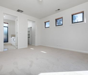 Positioned for convenience - Photo 2