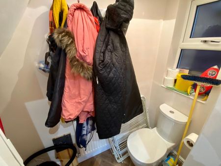 2 bedroom semi-detached house to rent - Photo 4