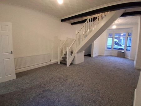 2 bedroom terraced house to rent - Photo 4