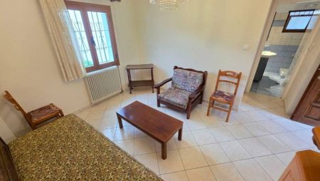 Studio/Γκαρσονιέρα για ενοικίαση Κέντρο (Ανατολή) - Φωτογραφία 2