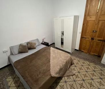 Carrer de Milans, Barcelona, Catalonia 08002 - Photo 1