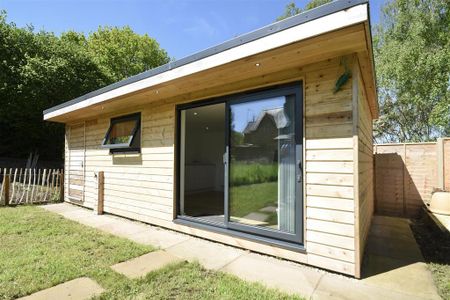 3 bedroom cottage to rent - Photo 4