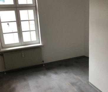 HEIMKOMMEN UND WOHLFÜHLEN! Top Sanierte 4 Zimmer Wohnung mit Balkon - Photo 5