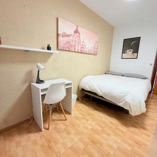 Calle Santanderina, Madrid, Community of Madrid 28053 - Photo 1