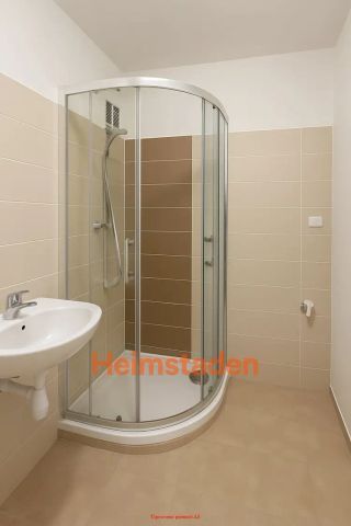 Pronájem bytu 1+kk 26 m - Fotografie 2