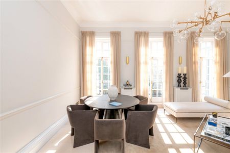 Upper Brook Street, W1K - Photo 5