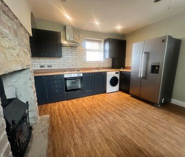 2 Bed Flat, Woodhouse Hill Road, LS10 - Photo 6