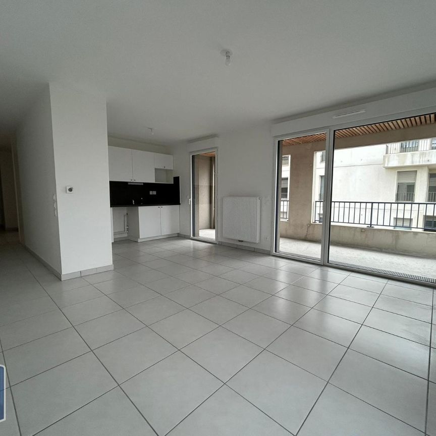 Location Appartement 3 pièces 67m² BORDEAUX 33800 - Photo 1