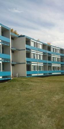 Only 15 min walk to U of C, SAIT & Foothills Hospital - Photo 1