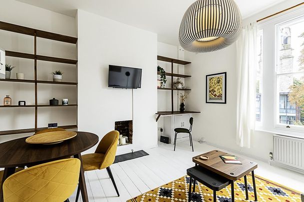 1 bedroom flat to rent - Photo 1