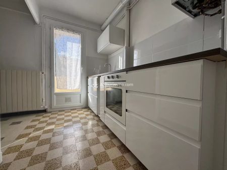 Location Appartement 2 pièces 45 m2 à Toulon - Photo 4