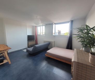 Location Appartement 1 pièce 31m² ROUBAIX 59100 - Photo 2