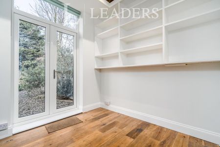 2 bedroom terraced house to rent - Photo 2