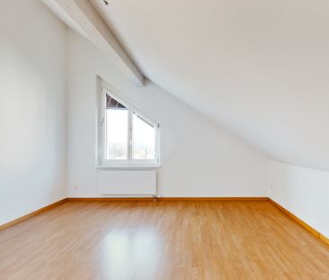 Heimelige Dachwohnung mit Cheminée - Foto 6