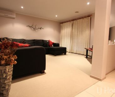 Fantastic Four Bedroom Home - Photo 6