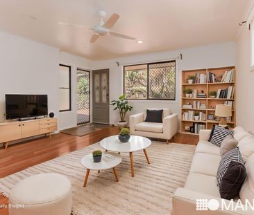 Fabulous Family Home with Breathtaking Views! - Photo 1