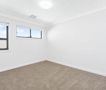 Stunning Single Bedder for Rent in the Perfect location!! - Photo 1