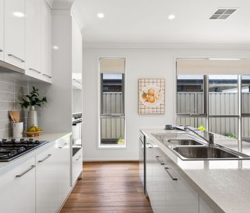 Modern Family Living by the Lake - Style, Space & Comfort in Virginia! - Photo 2